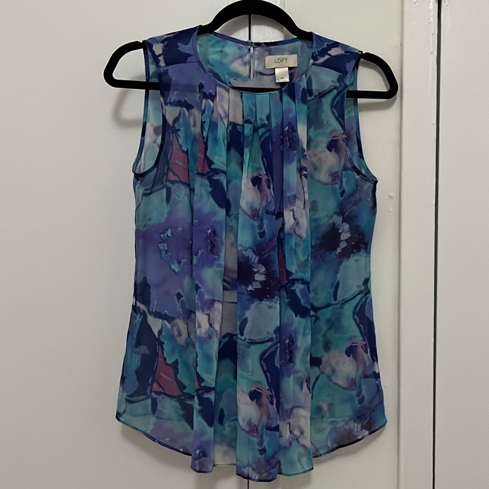 Blue Sleeveless Top